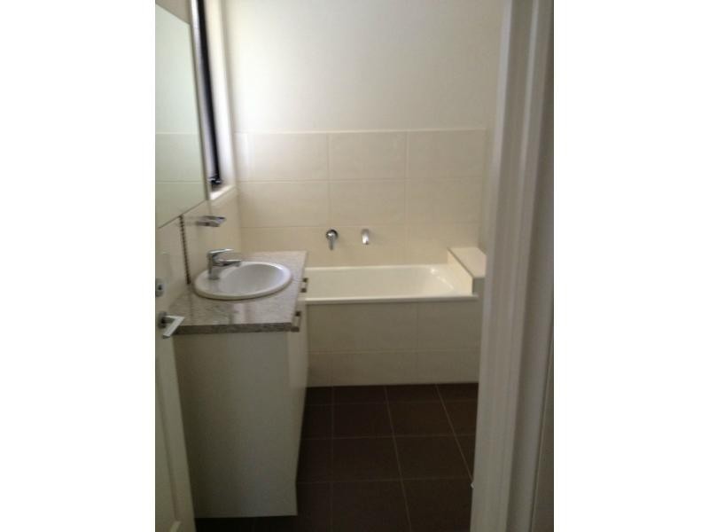 Unit 4/11-13 Culcairn Drive, Frankston South VIC 3199