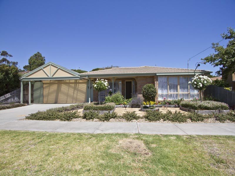 45 Hunt Drive, Seaford VIC 3198