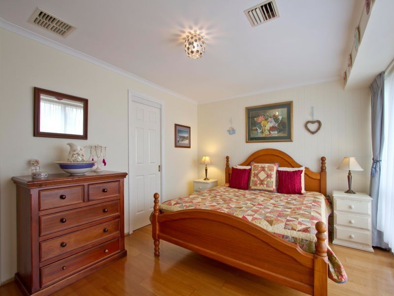 45 Hunt Drive, Seaford VIC 3198