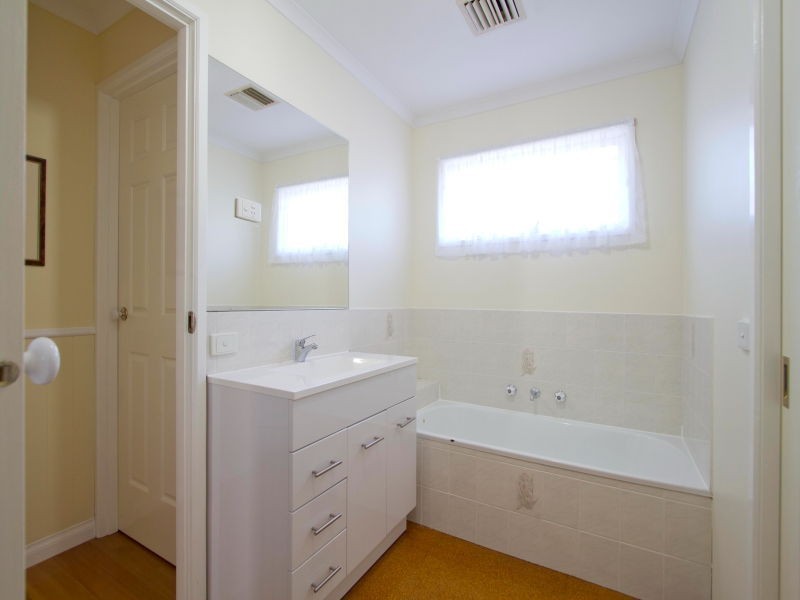 45 Hunt Drive, Seaford VIC 3198