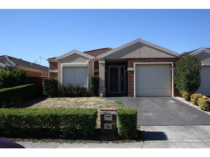 27 Robinsons Road, Frankston VIC 3199