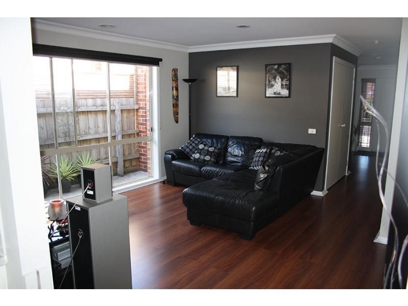 27 Robinsons Road, Frankston VIC 3199