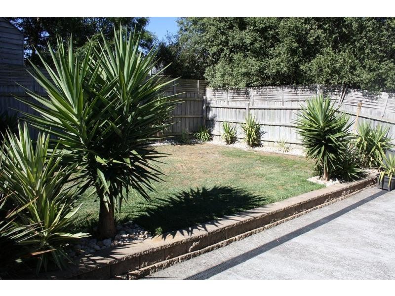 27 Robinsons Road, Frankston VIC 3199