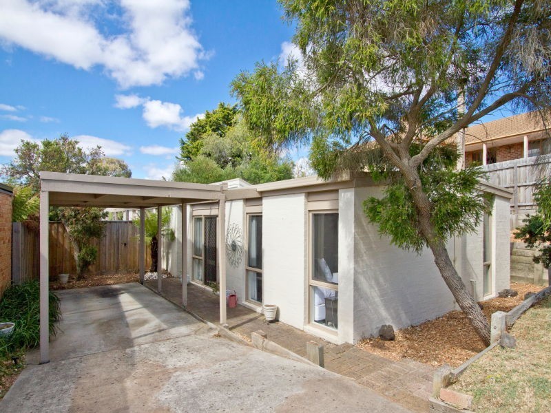 8 Kilburn Crescent, Frankston VIC 3199