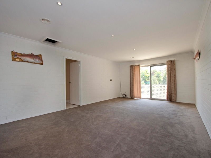 406 McClelland Drive, Langwarrin VIC 3910