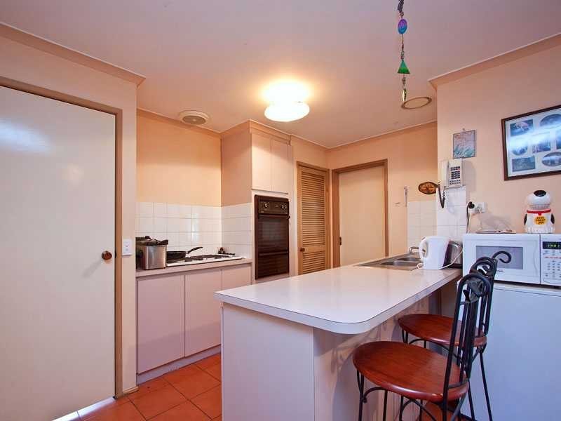 12 Paras Drive, Carrum Downs VIC 3201
