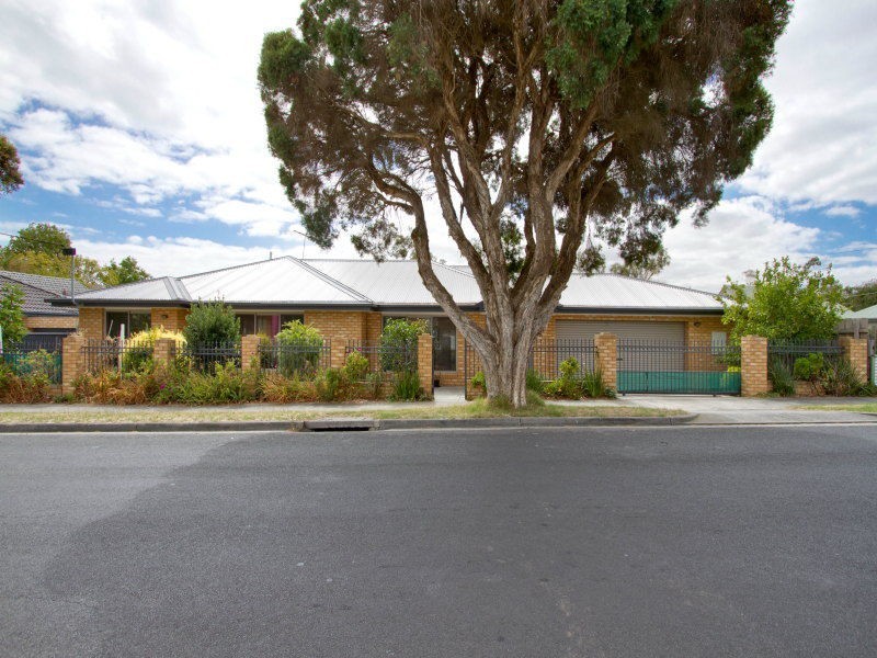 1 Baileyana Street, Frankston South VIC 3199