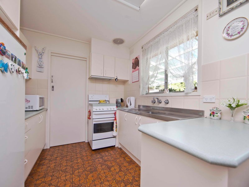 84 Ashleigh Avenue, Frankston VIC 3199