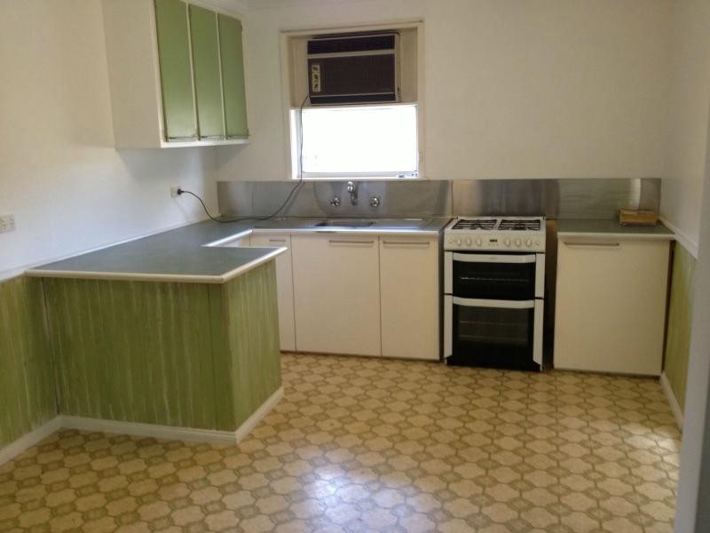 1 Bouvardia Crescent, Frankston North VIC 3200