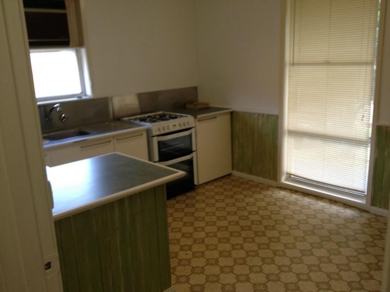 1 Bouvardia Crescent, Frankston North VIC 3200