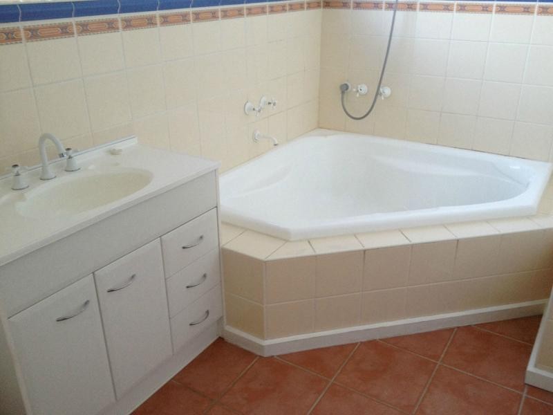 1 Bouvardia Crescent, Frankston North VIC 3200