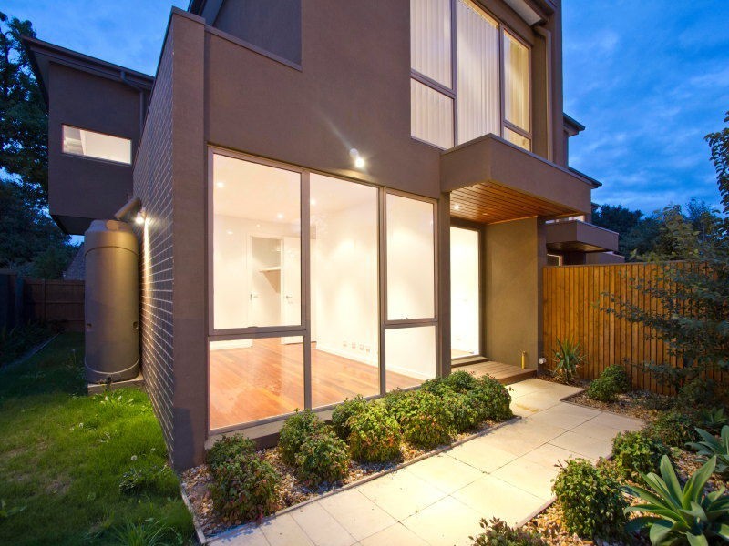 1/2 Hornby Street, Brighton East VIC 3187