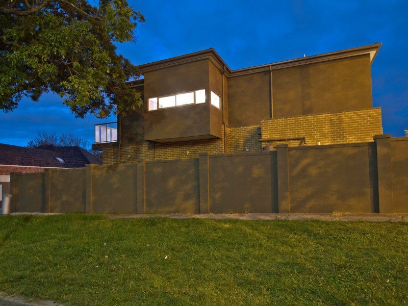 1/2 Hornby Street, Brighton East VIC 3187