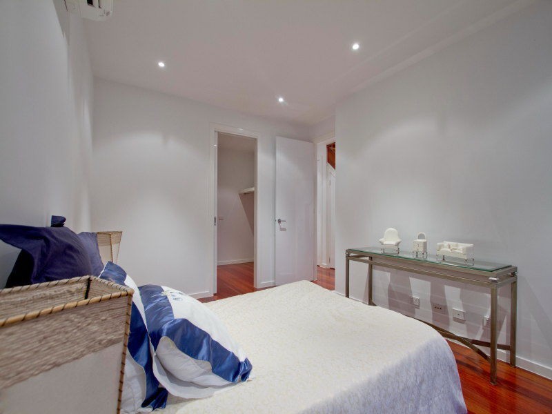 1/2 Hornby Street, Brighton East VIC 3187