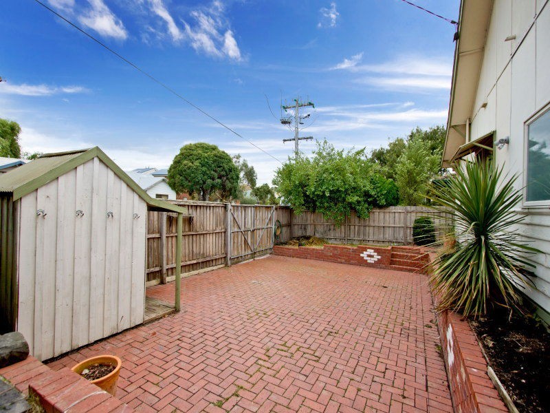 Unit 1/2 Birdwood Street, Frankston VIC 3199