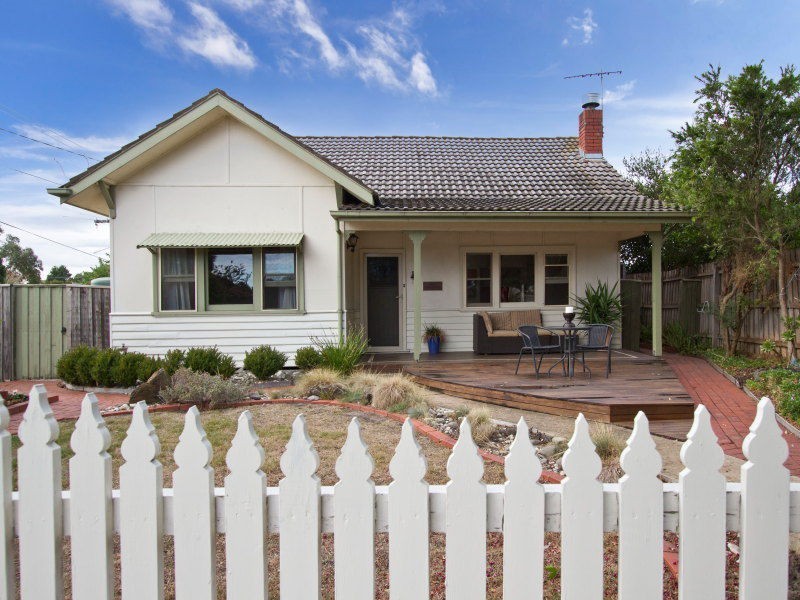 Unit 1/2 Birdwood Street, Frankston VIC 3199