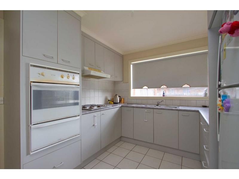 11 Deborah Court, Skye VIC 3977