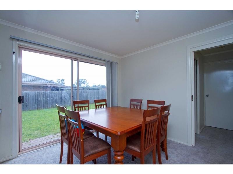 11 Deborah Court, Skye VIC 3977