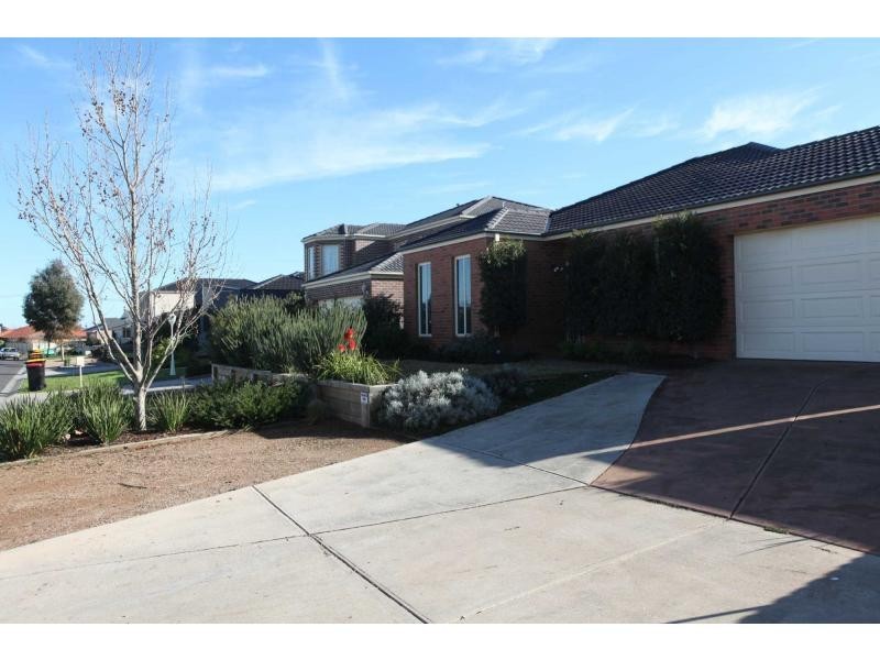 20 Cuthbert Drive, Hillside VIC 3037