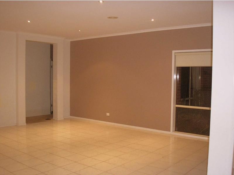 20 Cuthbert Drive, Hillside VIC 3037