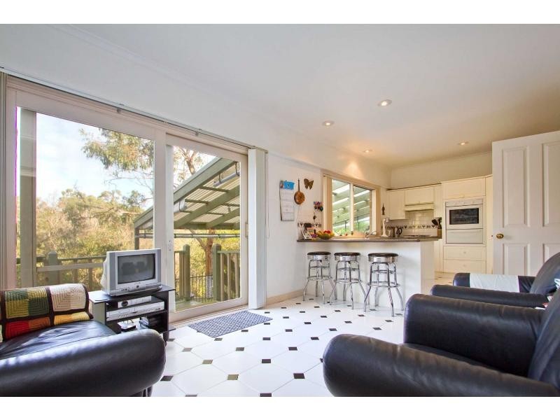 89 Lawson Avenue, Frankston South VIC 3199