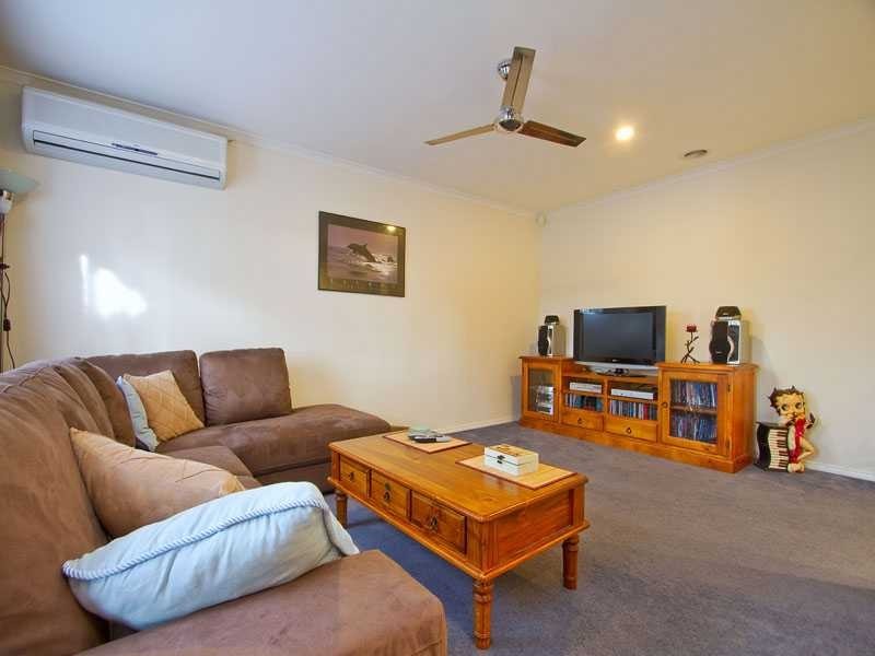 11 Stonehaven Avenue, Cranbourne VIC 3977
