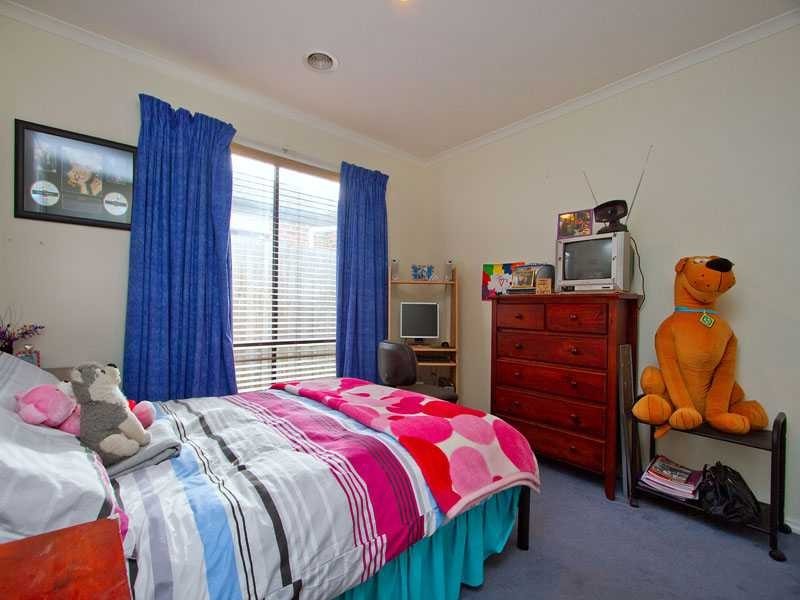 11 Stonehaven Avenue, Cranbourne VIC 3977