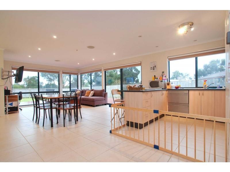 15 Sunset Rise, Hastings VIC 3915