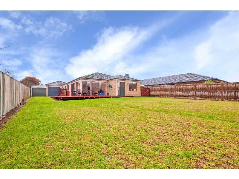 15 Sunset Rise, Hastings VIC 3915