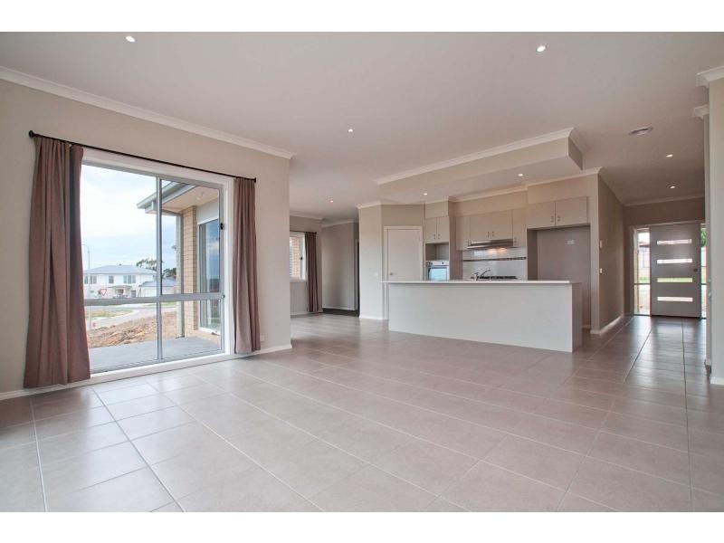 1 Salina Court, Frankston South VIC 3199