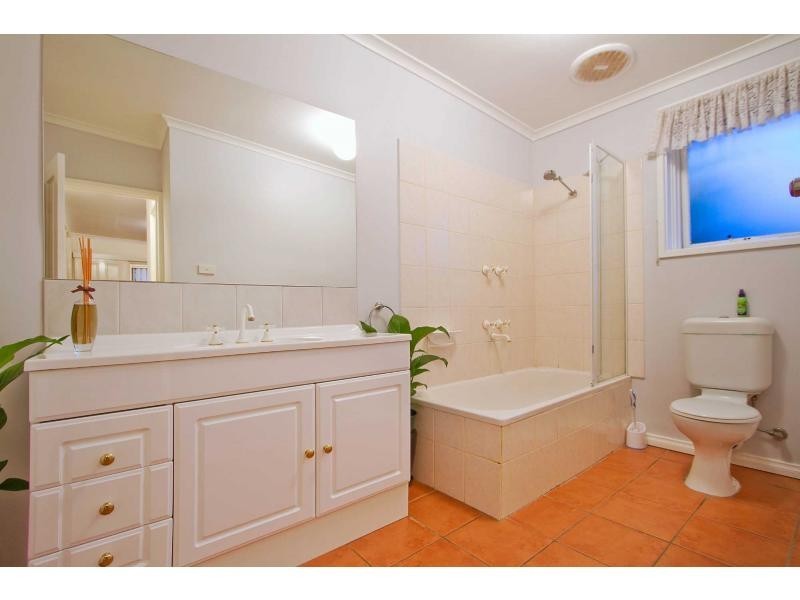 18 Campbell Street, Frankston VIC 3199