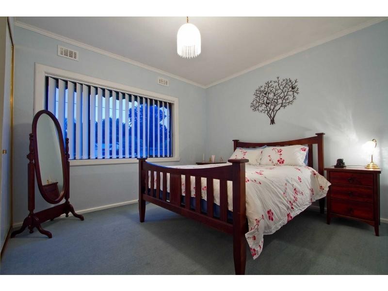 18 Campbell Street, Frankston VIC 3199