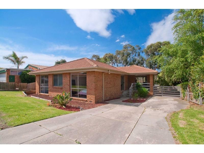 16 Ballymore Court, Frankston VIC 3199