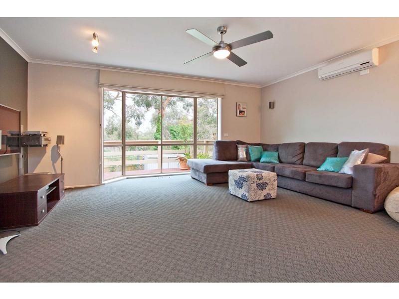 16 Ballymore Court, Frankston VIC 3199