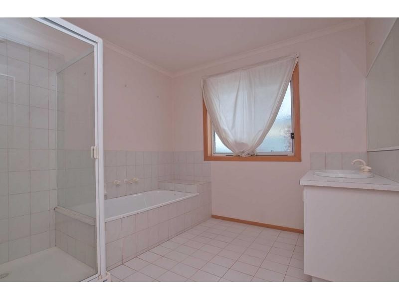 5 Nicole Court, Skye VIC 3977