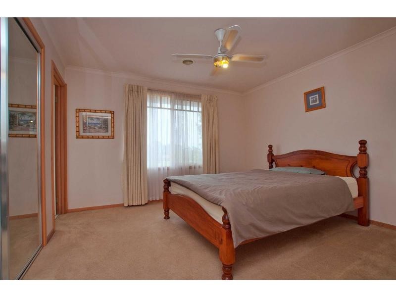 5 Nicole Court, Skye VIC 3977