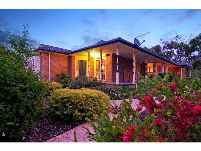 13 Heathwren Close, Frankston South VIC 3199