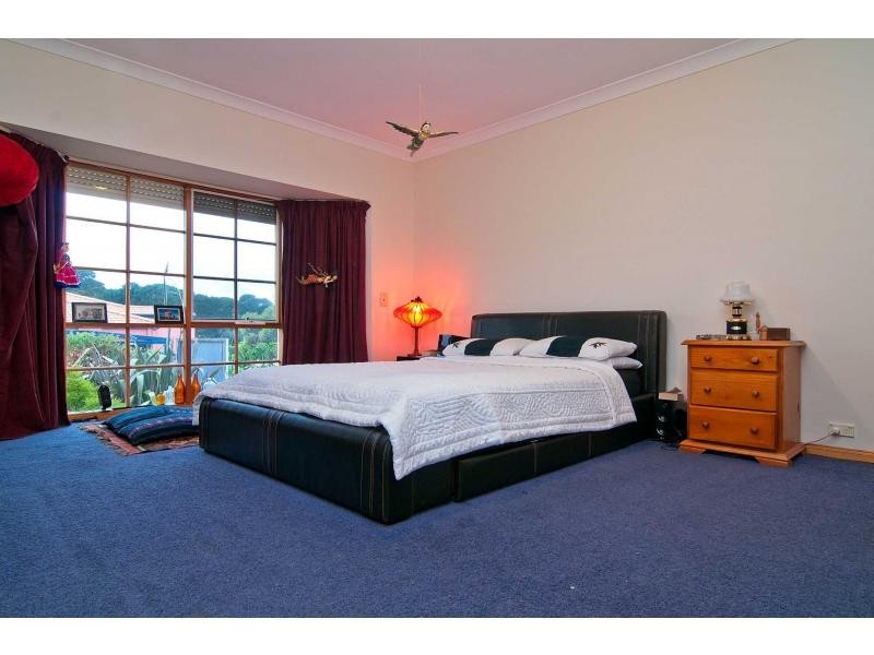 13 Heathwren Close, Frankston South VIC 3199