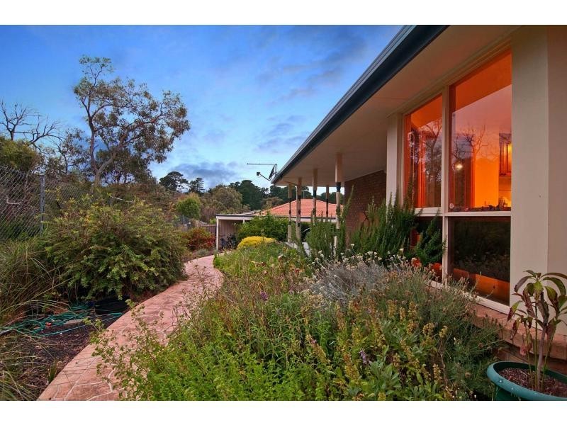 13 Heathwren Close, Frankston South VIC 3199