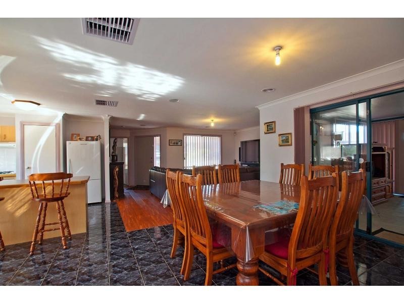 4 Katrina Court, Carrum Downs VIC 3201