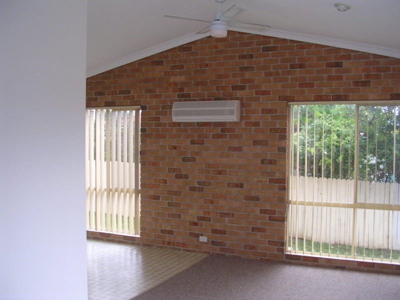 2/3 Acer Place, Worrigee NSW 2540