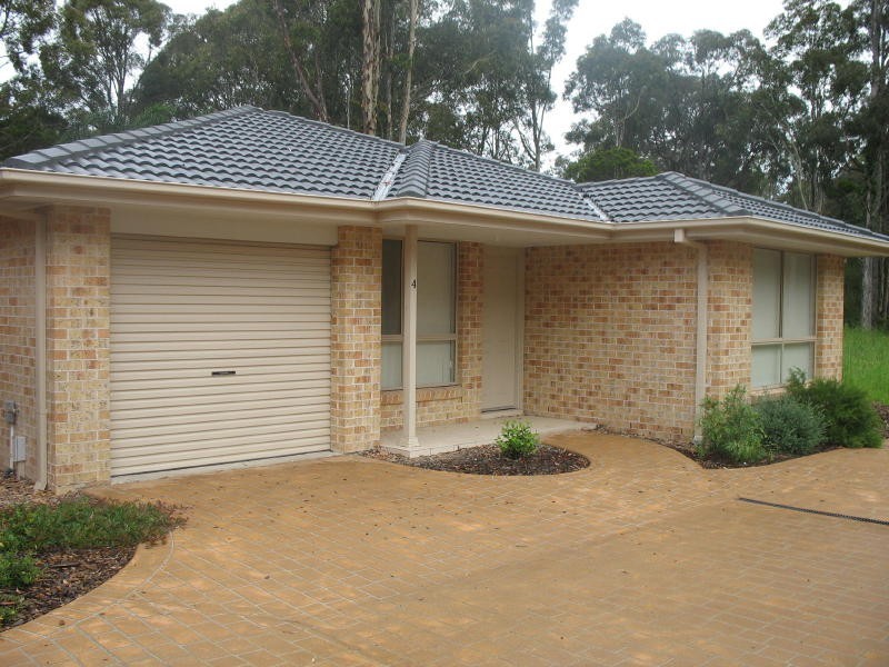 4/76 Hillcrest Avenue, Nowra NSW 2541