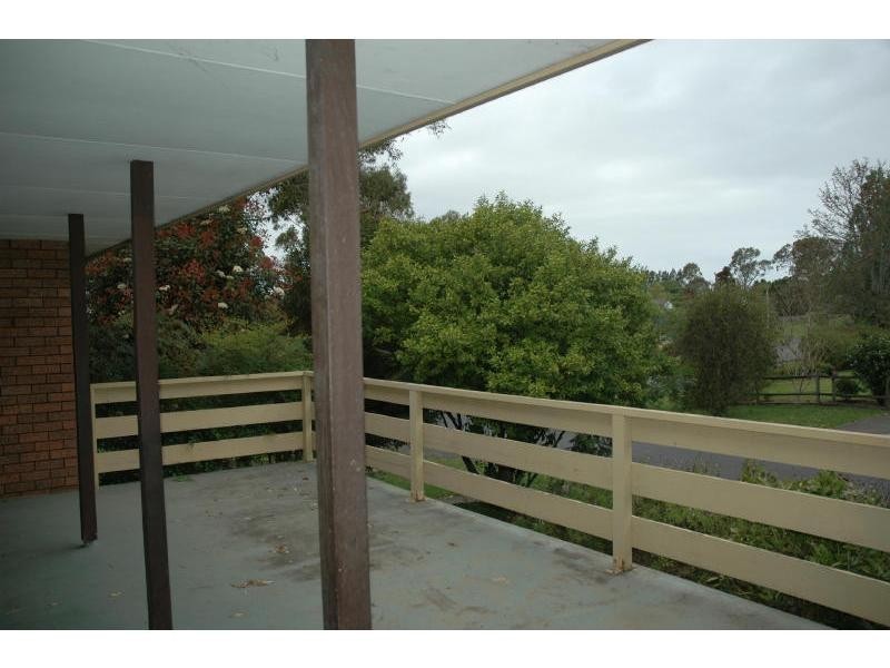 9 Goorama Drive, Cambewarra NSW 2540