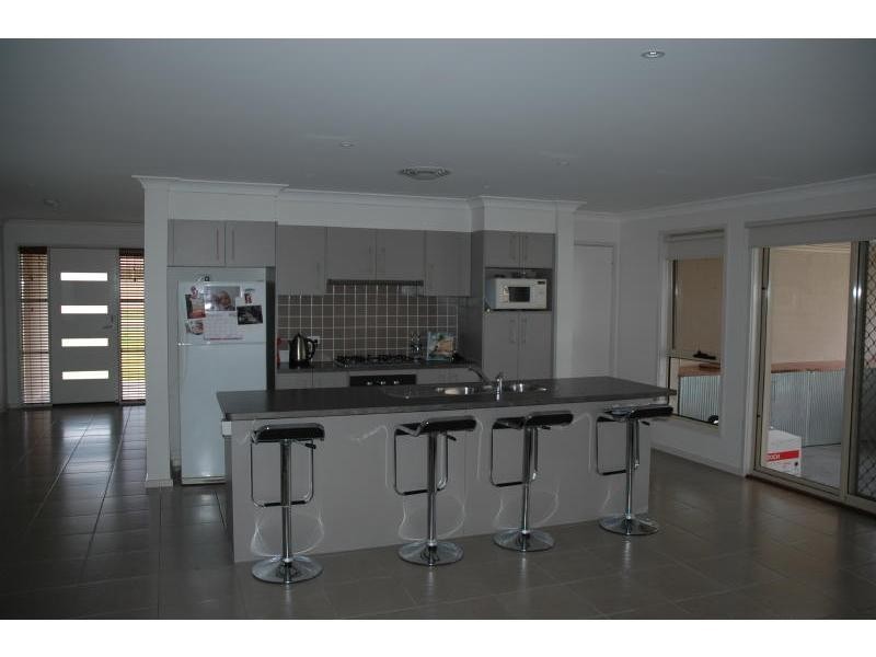 139 Rayleigh Drive, Worrigee NSW 2540