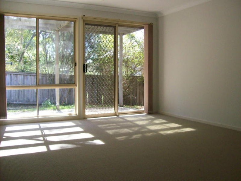 15/33 Lynburn Avenue, Bomaderry NSW 2541