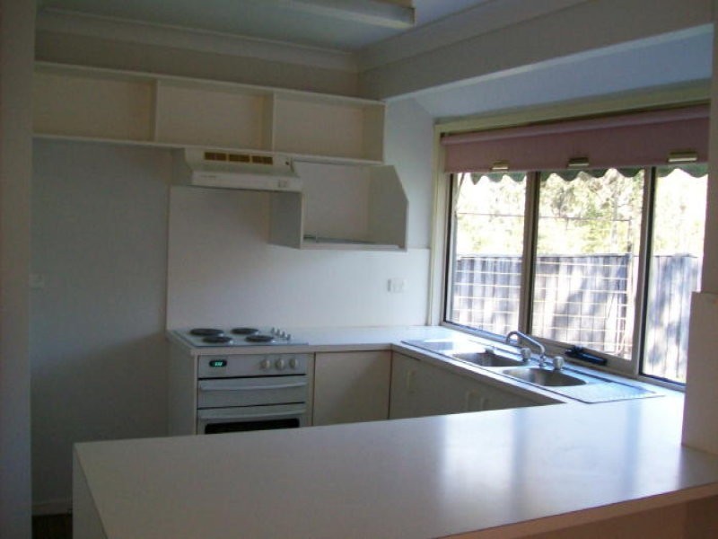 15/33 Lynburn Avenue, Bomaderry NSW 2541