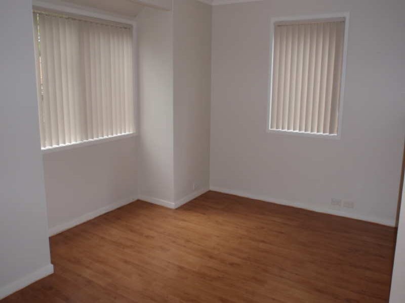 17/33 Lynburn Avenue, Bomaderry NSW 2541