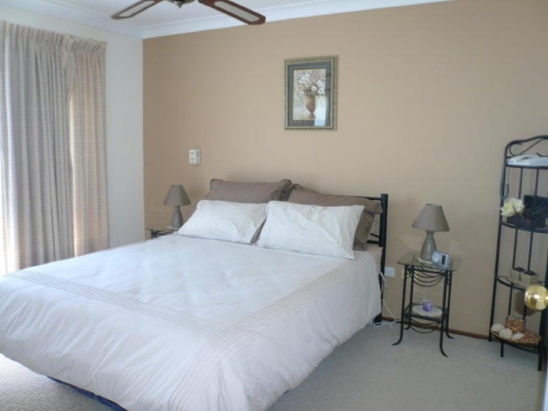 31 Glenair Avenue, West Nowra NSW 2541