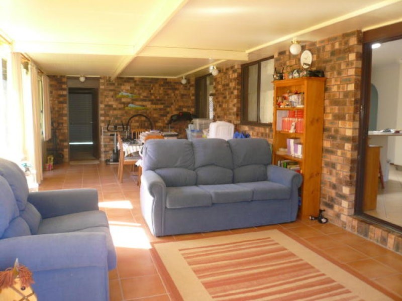 31 Glenair Avenue, West Nowra NSW 2541