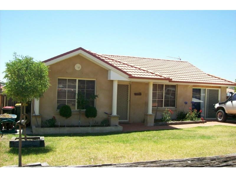 9 Hesperus Close, Nowra NSW 2541